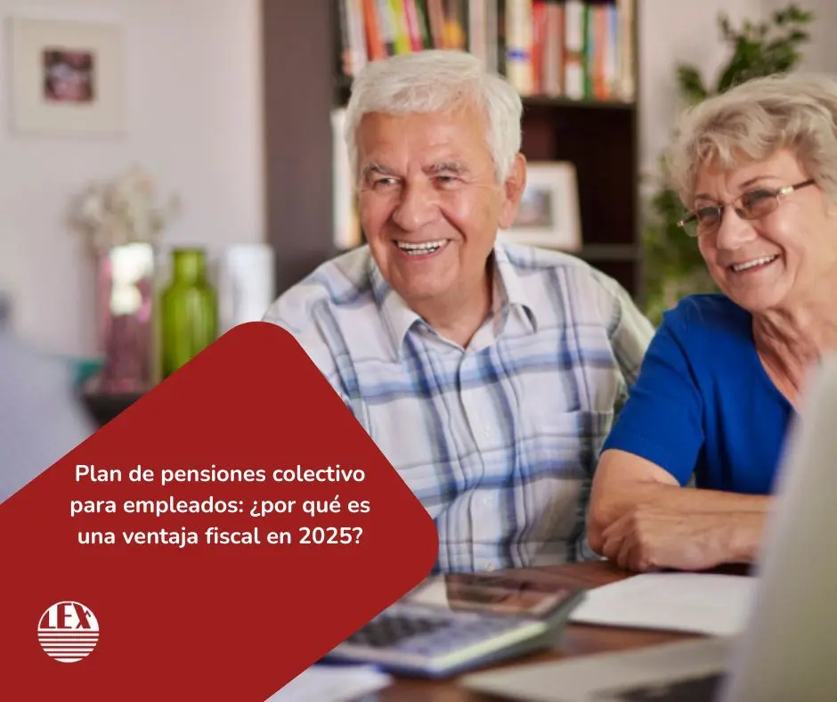 Empresa explicando a empleados las ventajas fiscales de un plan de pensiones colectivo en 2025